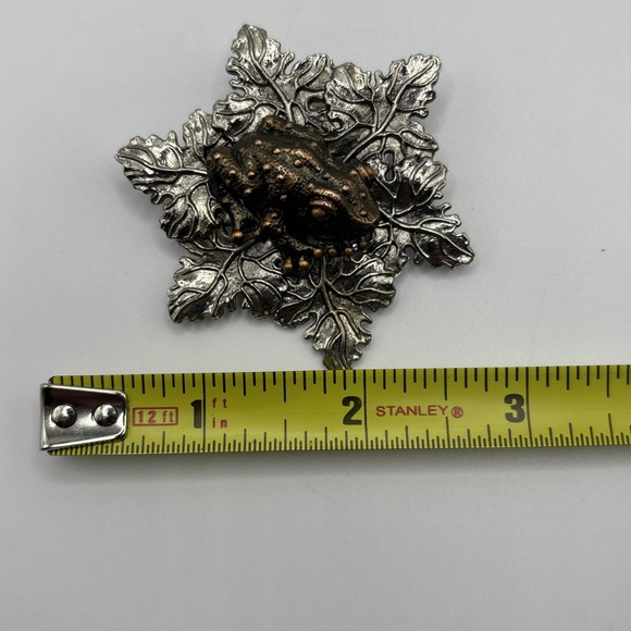 Vintage Signed Sylvia Dahl Frog And Leaf Lily Pad Dress Clip Scarf Clip RARE - Picture 5 of 5